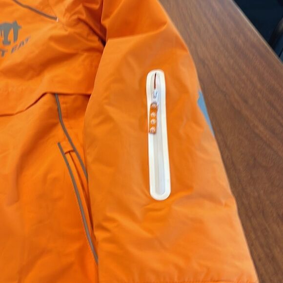 Just eat jacket size mens small excellent condition great for deliveries. Warm - Picture 2 of 8